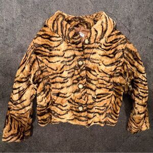 WHAT GOES AROUND COMES AROUND faux fur shrug 🔥 small